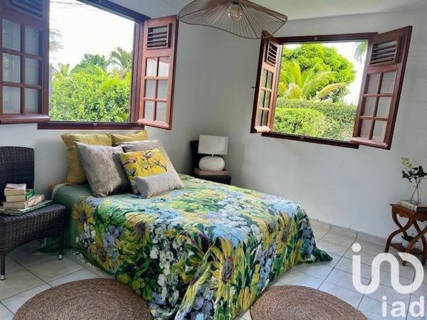 Maison traditionnelle 4 pièces de 87 m² à Lamentin (97129)