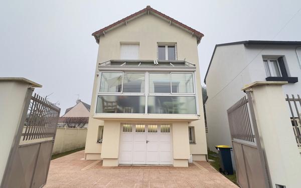 Maison à vendre    6 pièces • 140 m2 Neuilly-Plaisance