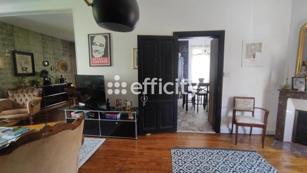 Maison
         7 pièces
        - 135 m² 298 000 € *