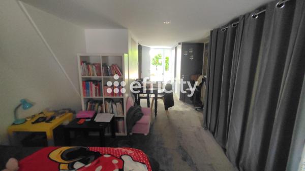 Maison
         7 pièces
        - 135 m² 298 000 € *