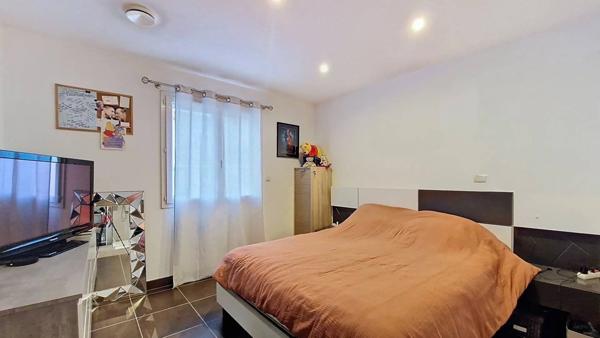 Maison moderne avec piscine à Salses-le-Château