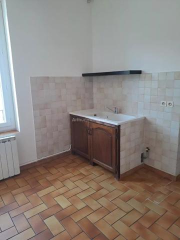 Location Appartement 3 pièces 62 m2 à Salernes