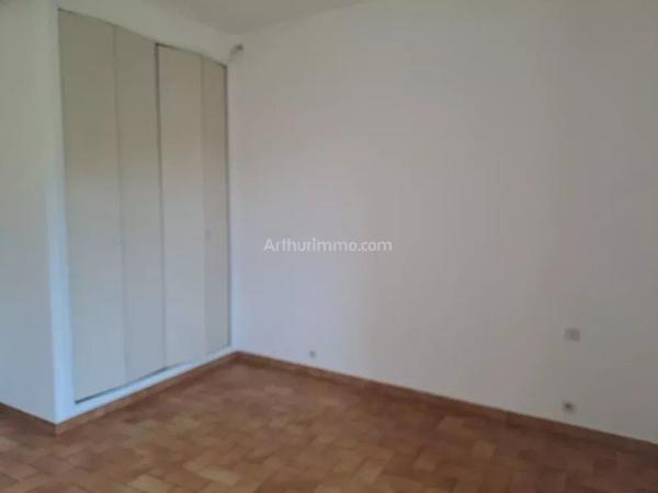 Location Appartement 3 pièces 62 m2 à Salernes