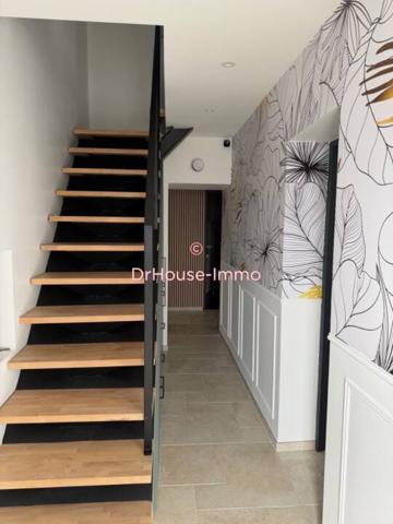 Maison à vendre 8 pièces de 314 m²