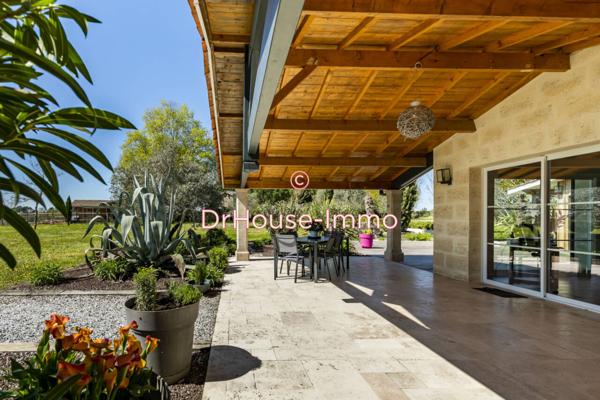 Maison à vendre 8 pièces de 314 m²