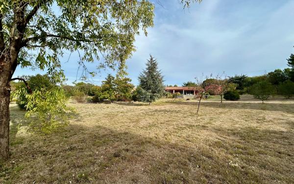 Maison à vendre    5 pièces • 155 m2 Poussan