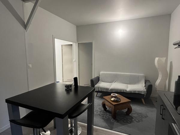Hyper centre Angers – rue Petite Romaine – T3 – 55m2