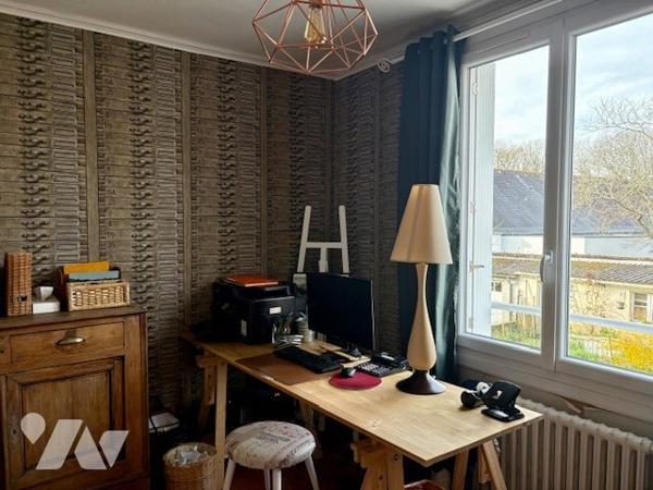 QUIMPER, Maison de ville