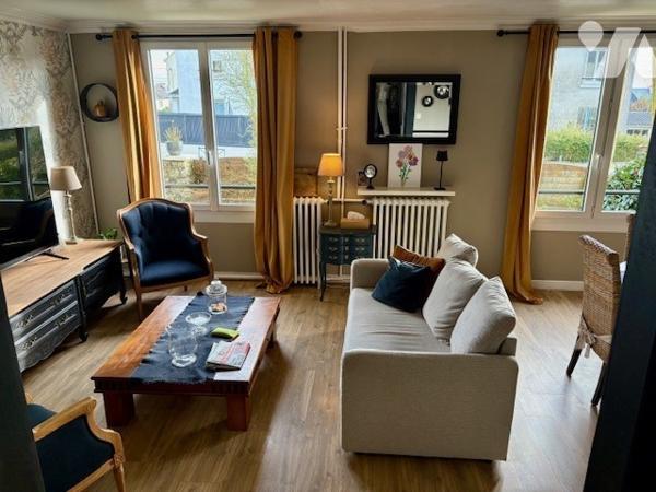 QUIMPER, Maison de ville