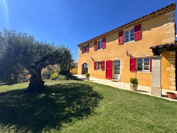 Bastide provençale avec piscine et dépendances - Pierrevert - Réf. 541 A
