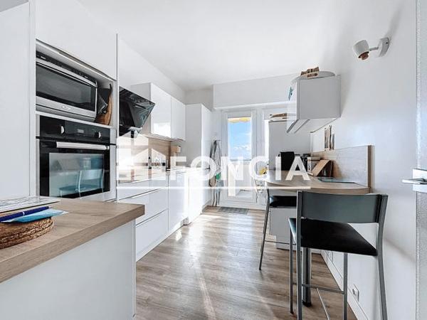 À vendre Appartement 6 pièces 182 m² - La Rochelle 17000