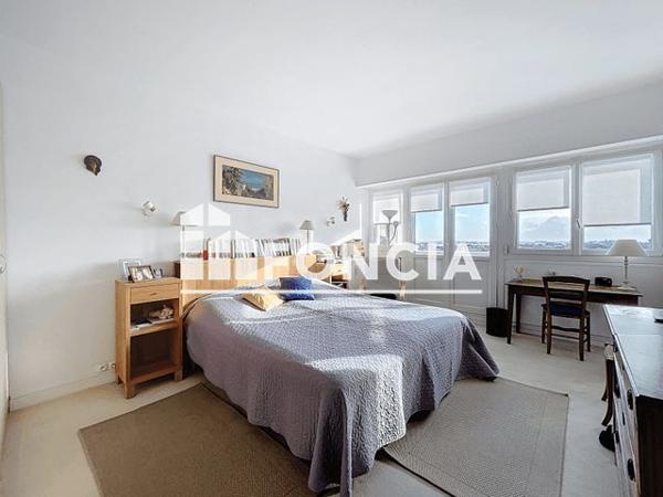 À vendre Appartement 6 pièces 182 m² - La Rochelle 17000