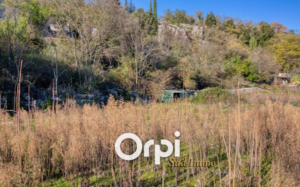 Terrain à vendre    Alissas