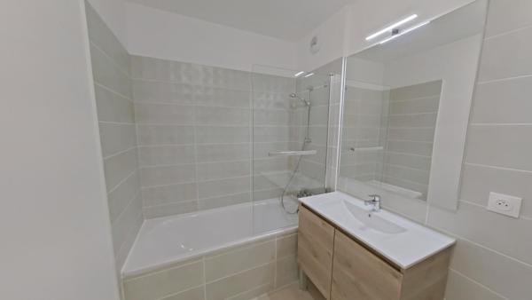 Location Appartement 3 pièces 60.74 m² - Menton 06500