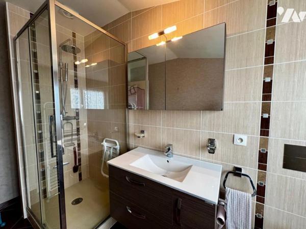 A VENDRE MAISON, 3 CHAMBRES, HAUTEURS DE NOTRE DAME DE BONDEVILLE 