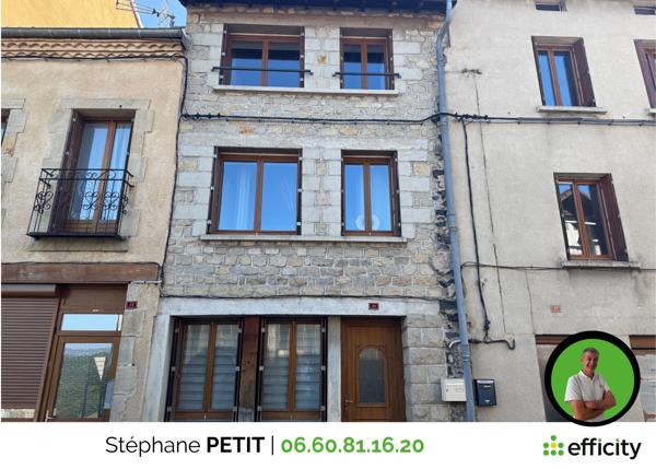Maison
         4 pièces
        - 91 m² Exclusivité 148 000 € *