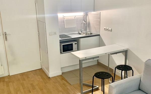 Appartement à louer    1 pièce • 20 m2 Paris 20