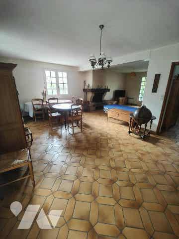 Maison familiale située à VALLET, au calme, proche des commerces et des écoles