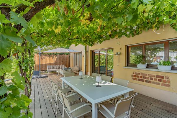 Ancienne grange rénovée et son jardin intimiste