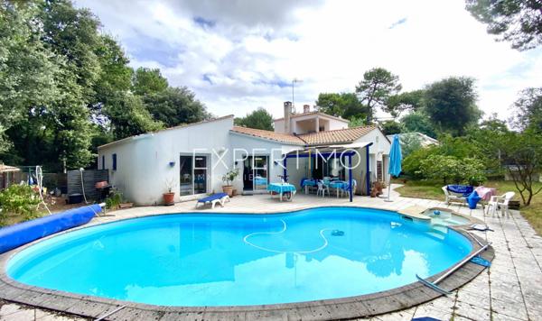 Jard-sur-Mer (85520) Maison de 149 m² avec 4 chambres, à 100 m de la plage. Piscine