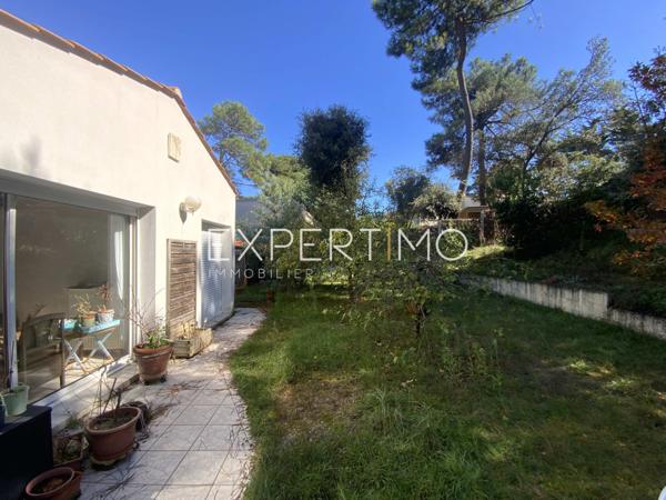 Jard-sur-Mer (85520) Maison de 149 m² avec 4 chambres, à 100 m de la plage. Piscine