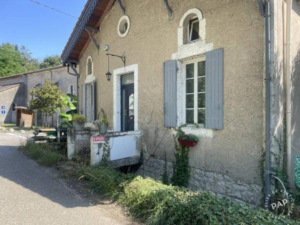 Maison de type F4 sur 2 niveaux sur terrain arboré