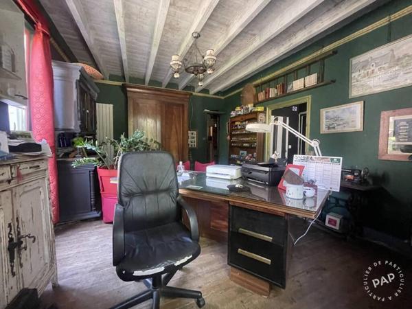 Maison de type F4 sur 2 niveaux sur terrain arboré