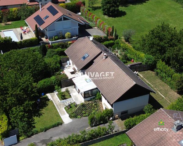 Maison
         4 pièces
        - 88 m² Exclusivité 449 000 € *