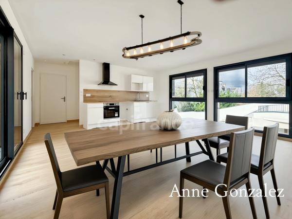 ORLEANS Centre quartier Madeleine rare à la vente appartement Penthouse T4 avec patio intérieur et terrasse de 28 m2 dans petite copropriété