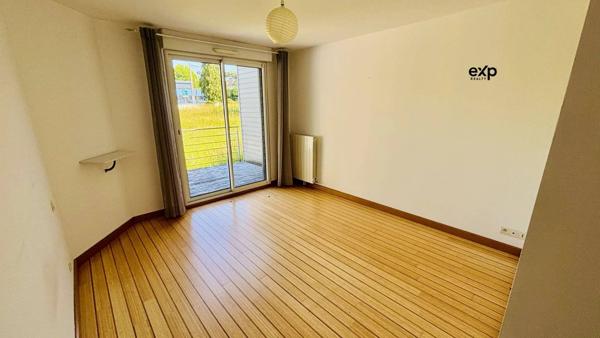 Maison 5 pièces 136 m2 avec piscine.