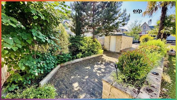 Maison 5 pièces 136 m2 avec piscine.