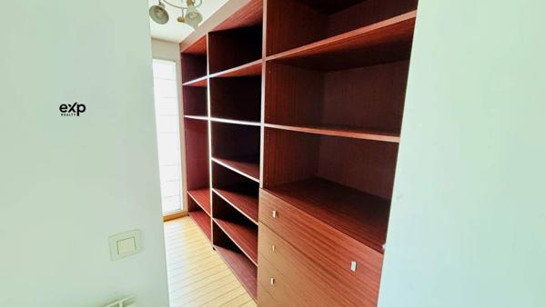 Maison 5 pièces 136 m2 avec piscine.