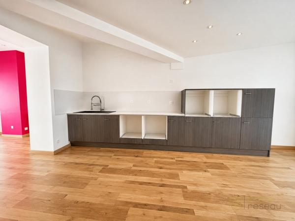 Local commercial à CAMBRAI (59400)
