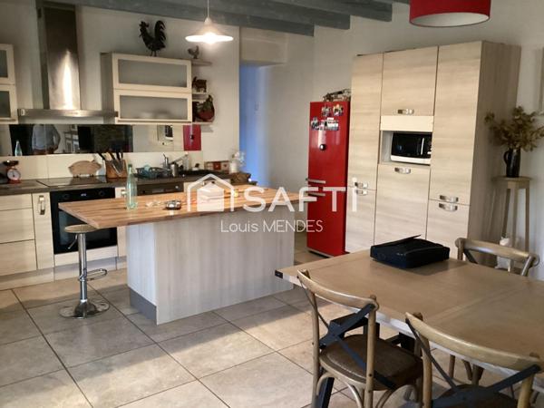 ancien corps de ferme en partie rénové