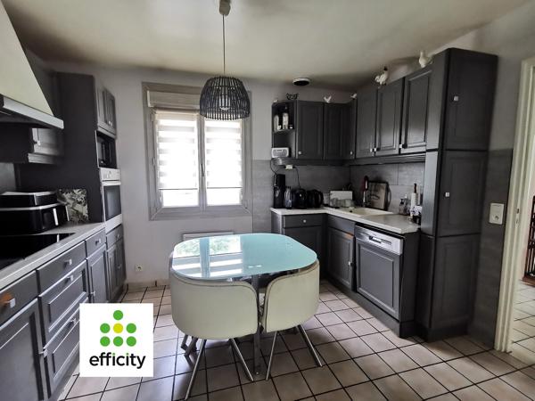 Maison
         3 pièces
        - 70 m²
