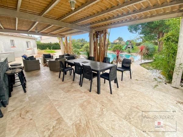 Villa familiale de 164 m2 avec magnifique espace piscine à Calmont