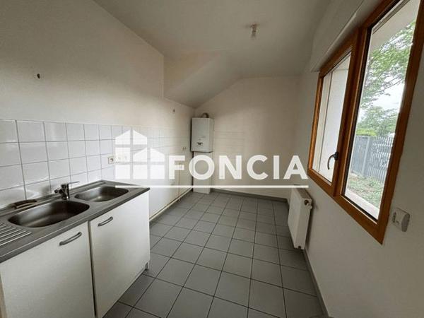 Location Appartement 2 pièces 55.74 m² - 5 BIS RUE VICTOR SCHOELCHER Mantes La Ville 78711