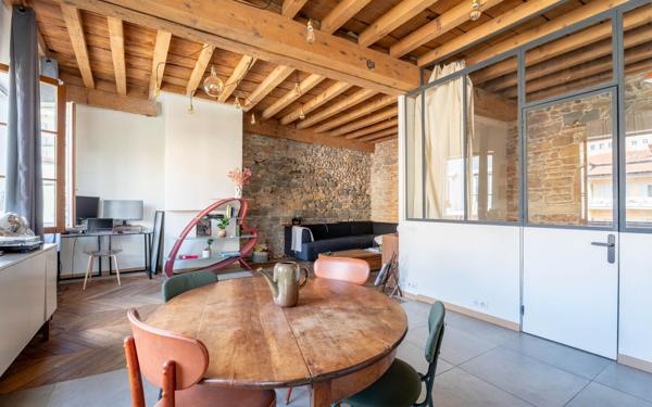 Appartement à vendre    2 pièces • 56,43 m2 Lyon 1