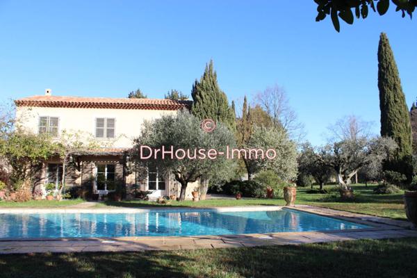 Maison à vendre 6 pièces de 209 m²