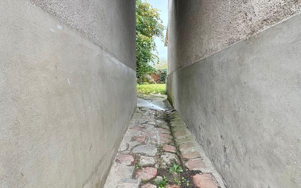 Maison à vendre    5 pièces •  Lussac-les-Églises