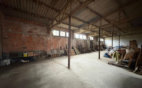 Maison à vendre    5 pièces •  Lussac-les-Églises