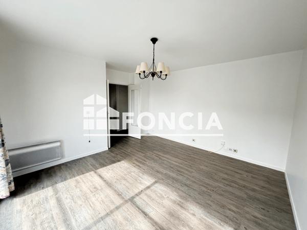 Location Appartement meublé 2 pièces 47.7 m² - 7 R Boutrolle d Estaimbuc Mont Saint Aignan 76130