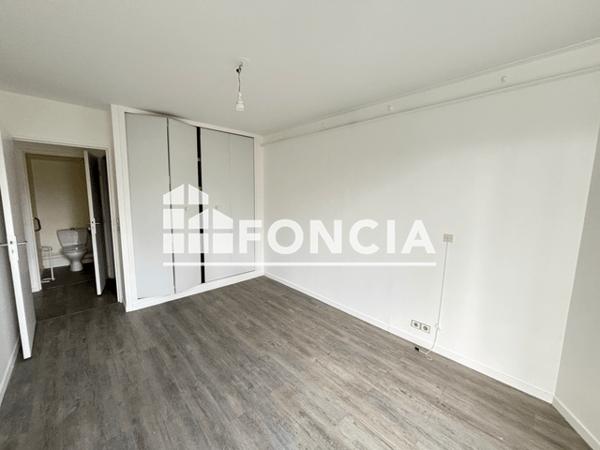 Location Appartement meublé 2 pièces 47.7 m² - 7 R Boutrolle d Estaimbuc Mont Saint Aignan 76130