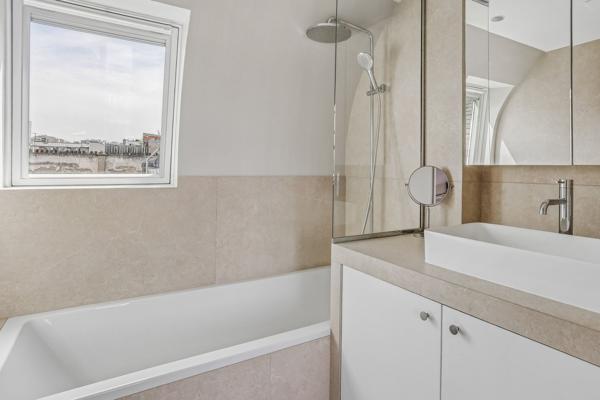 Location Appartement de luxe Paris 11 2 Pièces 48 m²