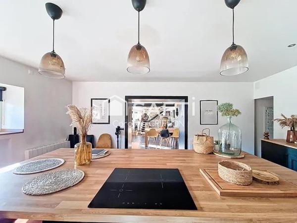 Charmante longère rénovée en cœur de village