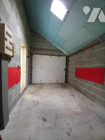 Plein centre, au calme, Maison de plain-pied construite en 1993, d'une surface de 82 m² compren...