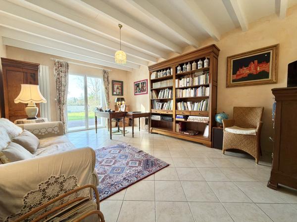 Maison avec vue sur la rivière, gîte et double garage. Saint-Sylvestre-sur-Lot (47140)