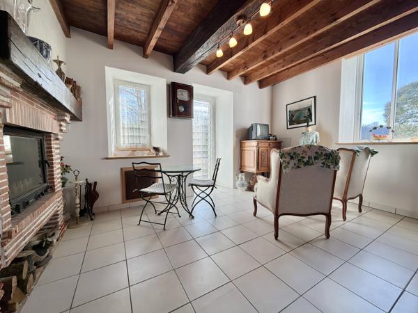 Maison avec vue sur la rivière, gîte et double garage. Saint-Sylvestre-sur-Lot (47140)