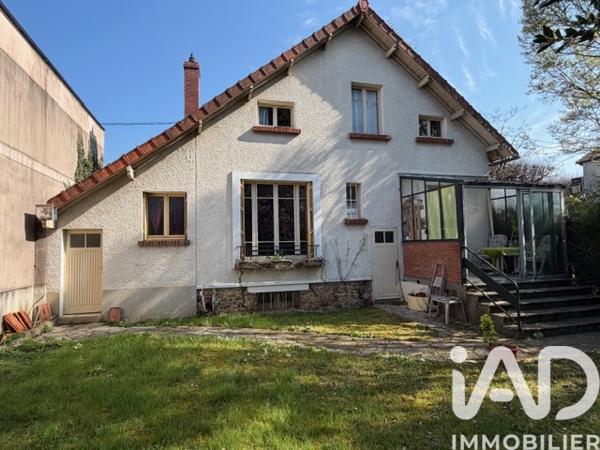 Maison à vendre 5 pièces 101 m² Saint-Fargeau-Ponthierry