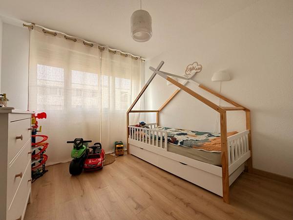 Appartement - 4 pièces - 77 m²